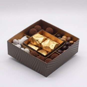 Coffret Gourmand de Stéphane Pasco, assortiment de Marrons Glacés, Truffes et Amandes enrobées, artisan Chocolatier à Nantes